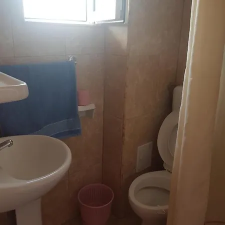 Gazde/Camere de închiriat Vila Porto Costineşti