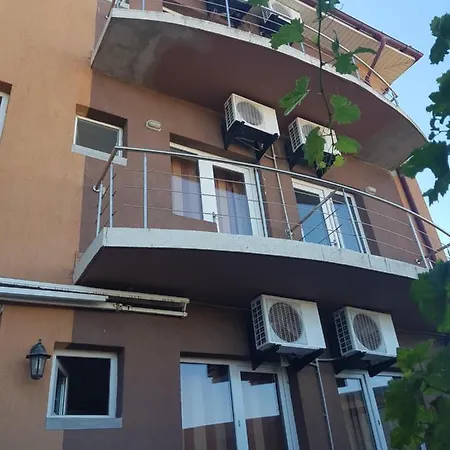 Vila Porto *